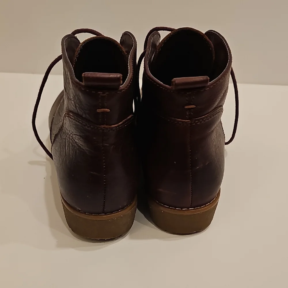 Women's Ralph Lauren Malva Burgandy / Brown Ankle Booties - Picture 5 of 10